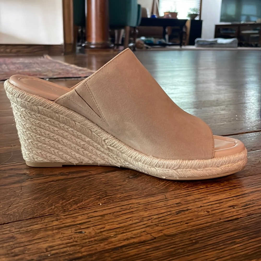 COPY - Stuart Weitzman Mykonos Eapadrille Slides.